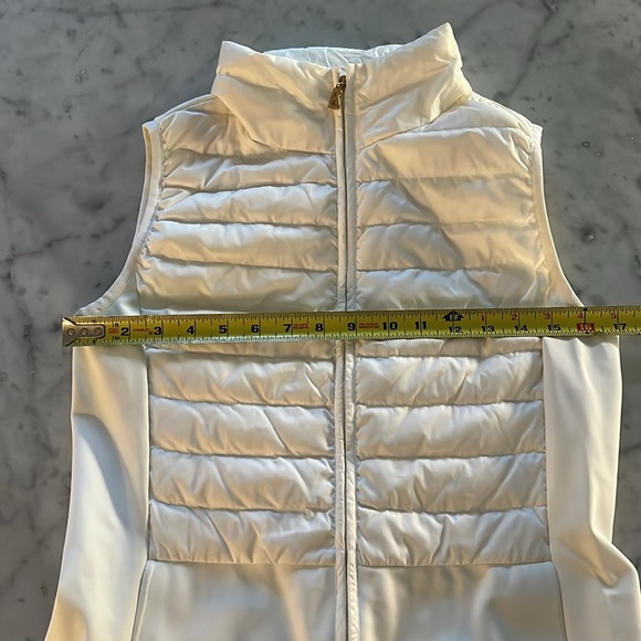 Bogner Lightweight Quilted Vest Size 8 - Picture 11 of 12